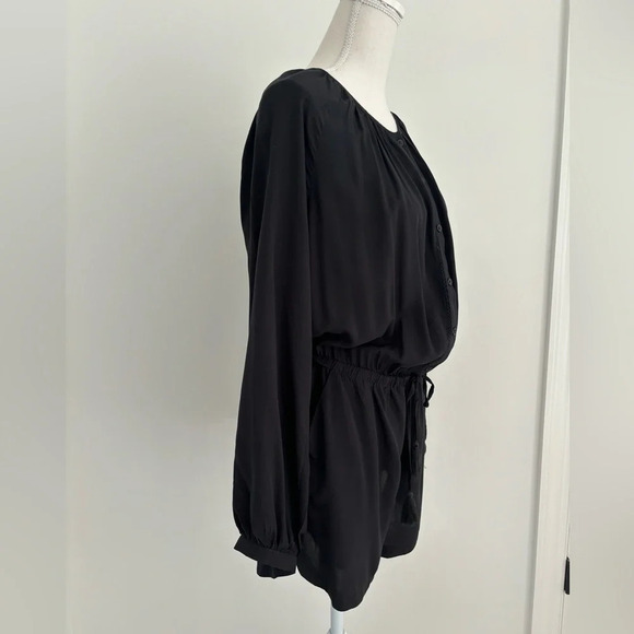 NWOT Loft Romper - Picture 4 of 13